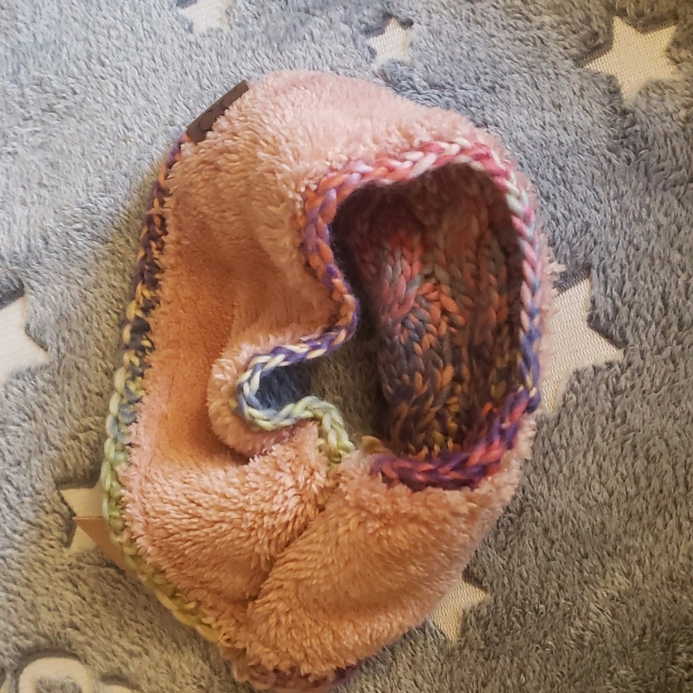 3/$25 C.C Beanie Fuzzy Lined Multi Color C.C Head Wrap (Headband) - Picture 7 of 10